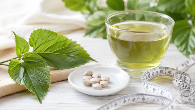 桑の葉＆茶カテキンの恵みの口コミ・効果は？薬剤師が成分・注意点まで解説